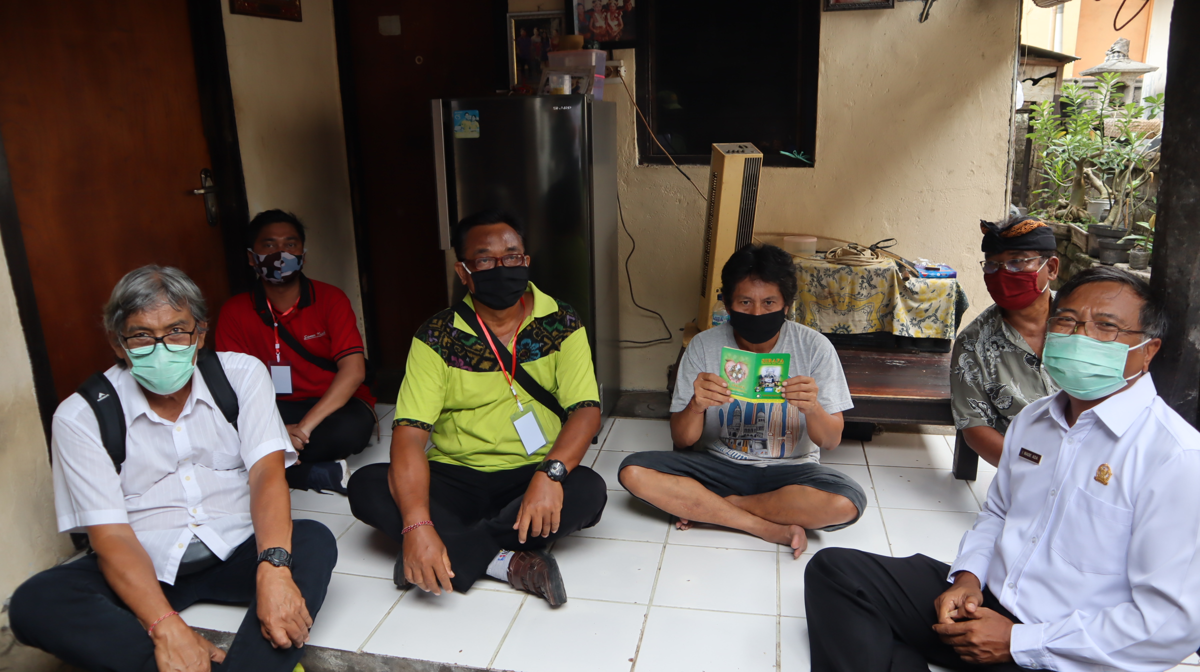 PEMBAGIAN BANTUAN LANGSUNG TUNAI DANA DESA SANUR KAUH
